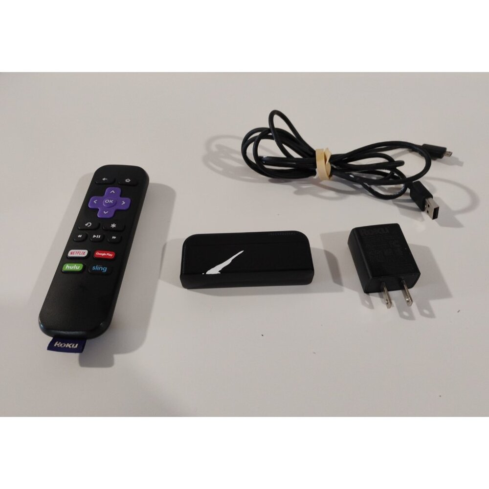 Roku 3900x Streaming Device - W/ Remote & Power Cord - Tested Working